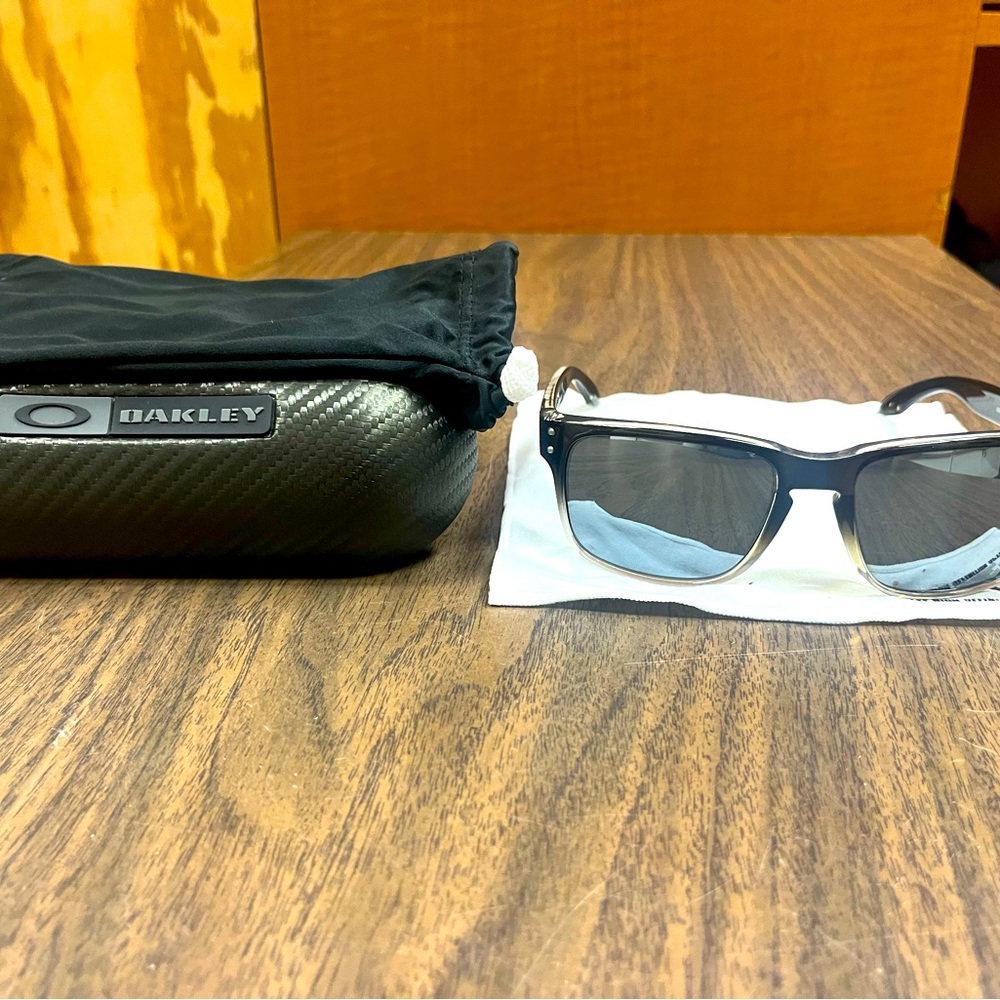 Oakley Holbrook Sunglasses
